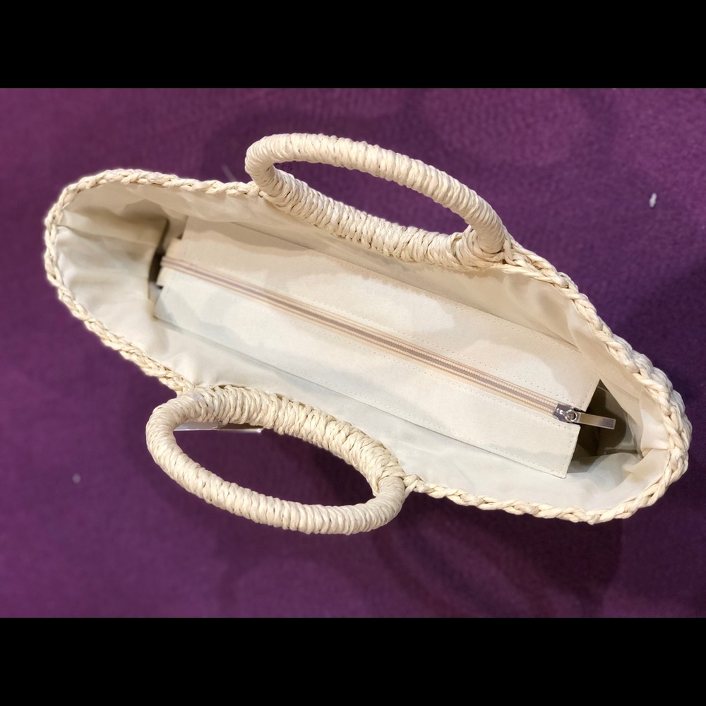 Natural Straw Circle-Handle Tote Bag - Picture 2 of 5
